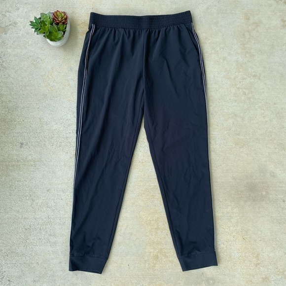 Banana Republic Pants & Jumpsuits Banana Republic Pockets Pull On